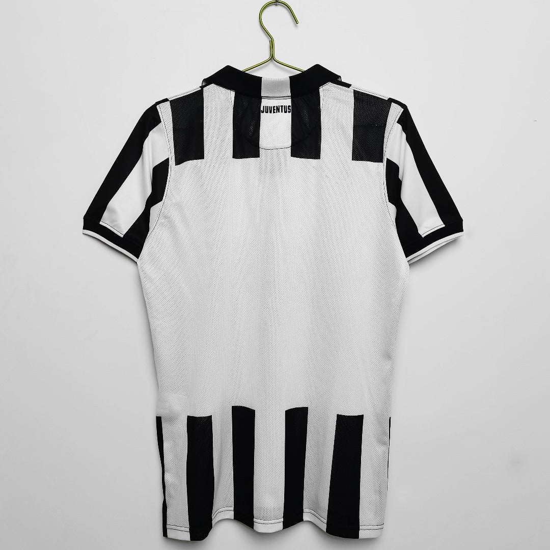 Juventus 2014/15 home jersey