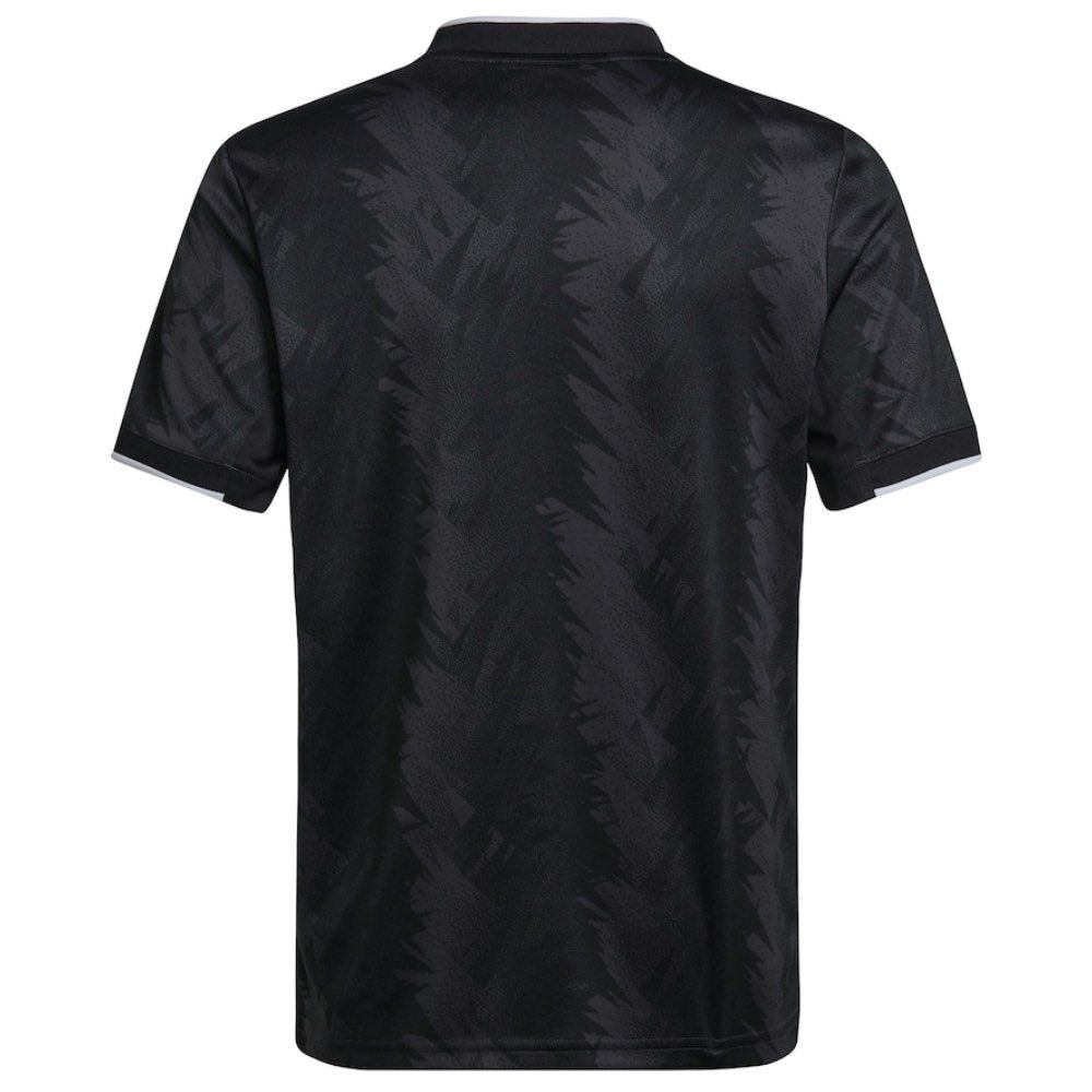 Juventus 2022/23 away jersey