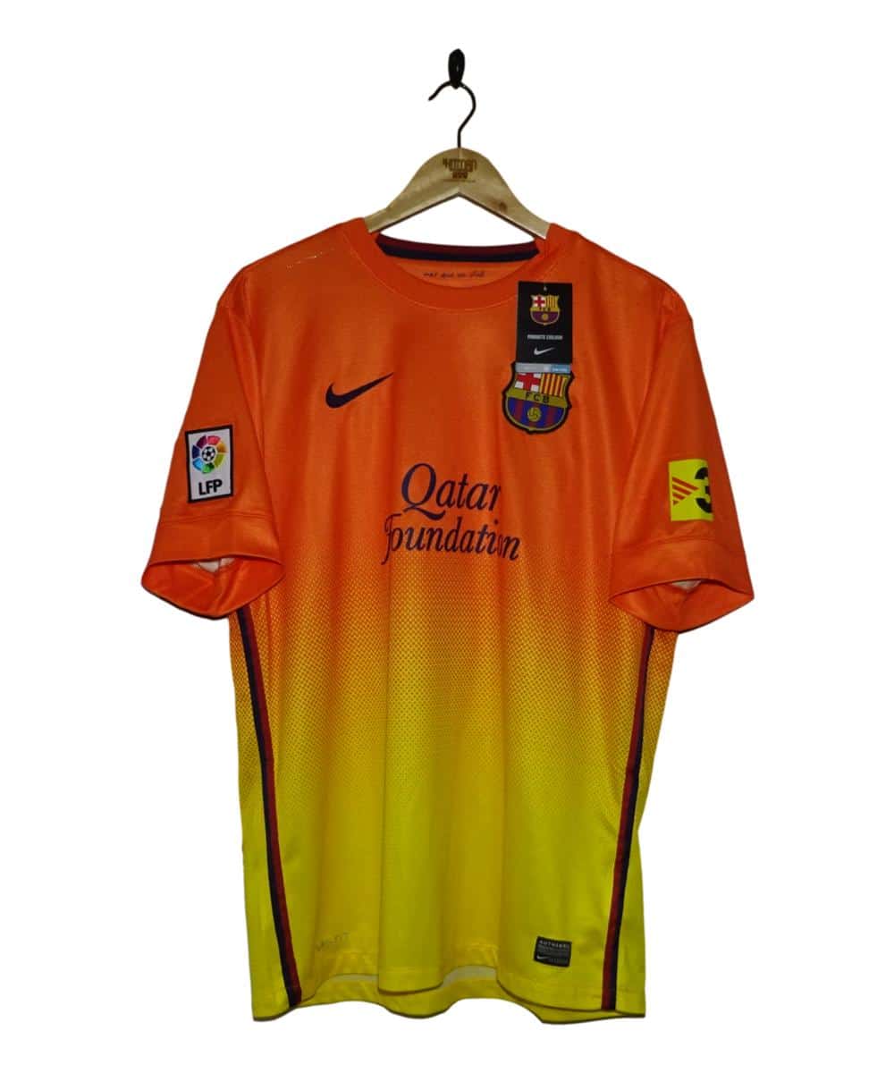 2012/13 Barcelona away jersey