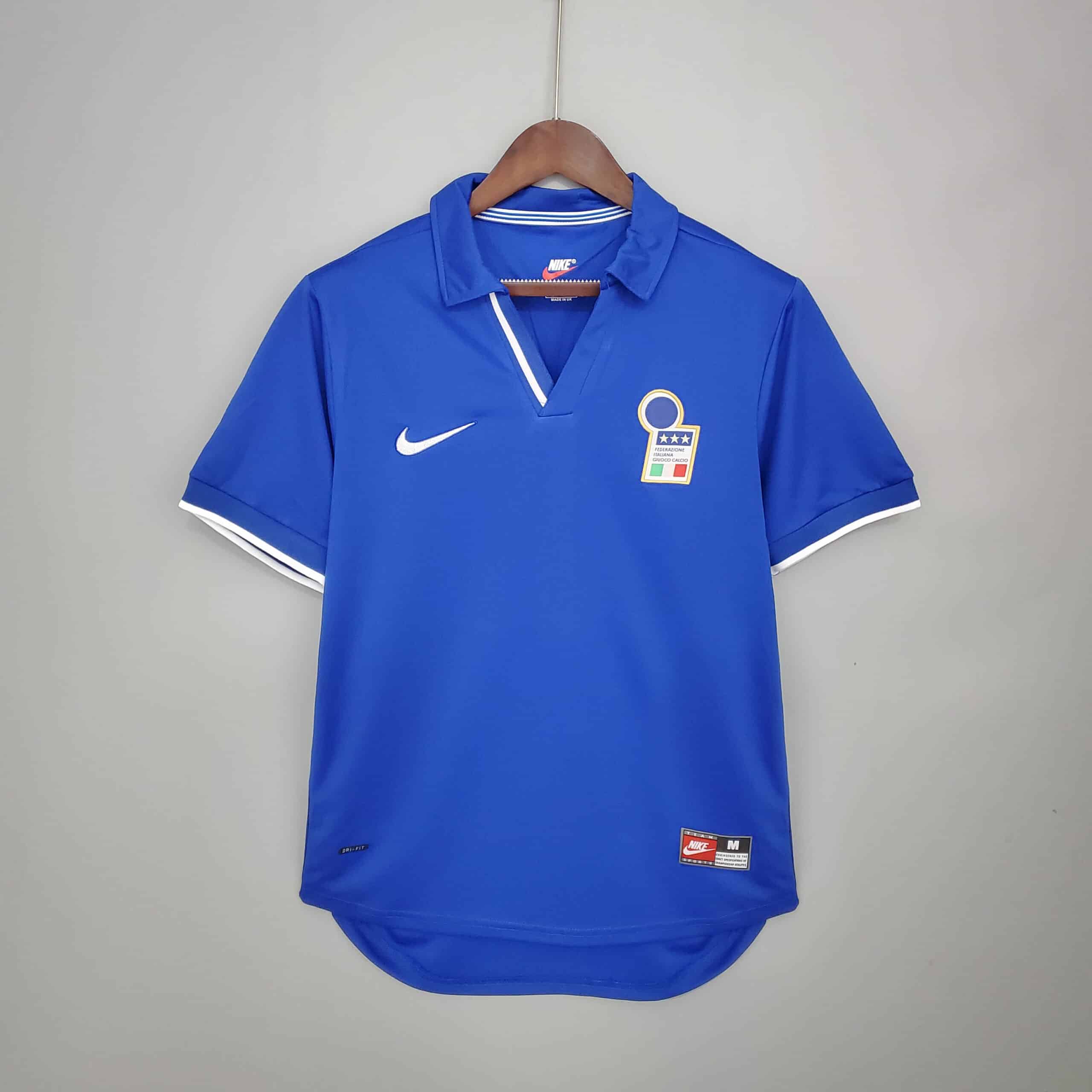 1998 Italy home jersey