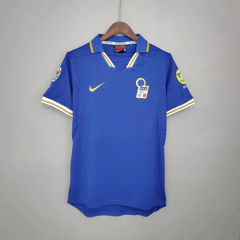 1996 Italy home jersey